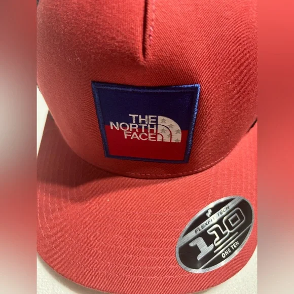 NWOT North Face red/black trucker hat - Picture 2 of 4